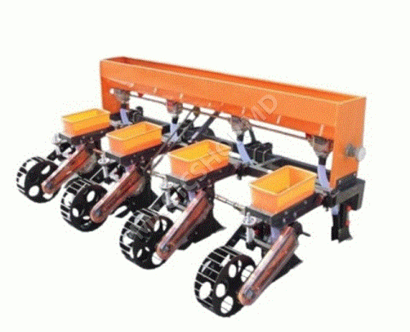 Semanatoare 4 Rinduri Tractor + Distribuitor Ingrășeminte Mare